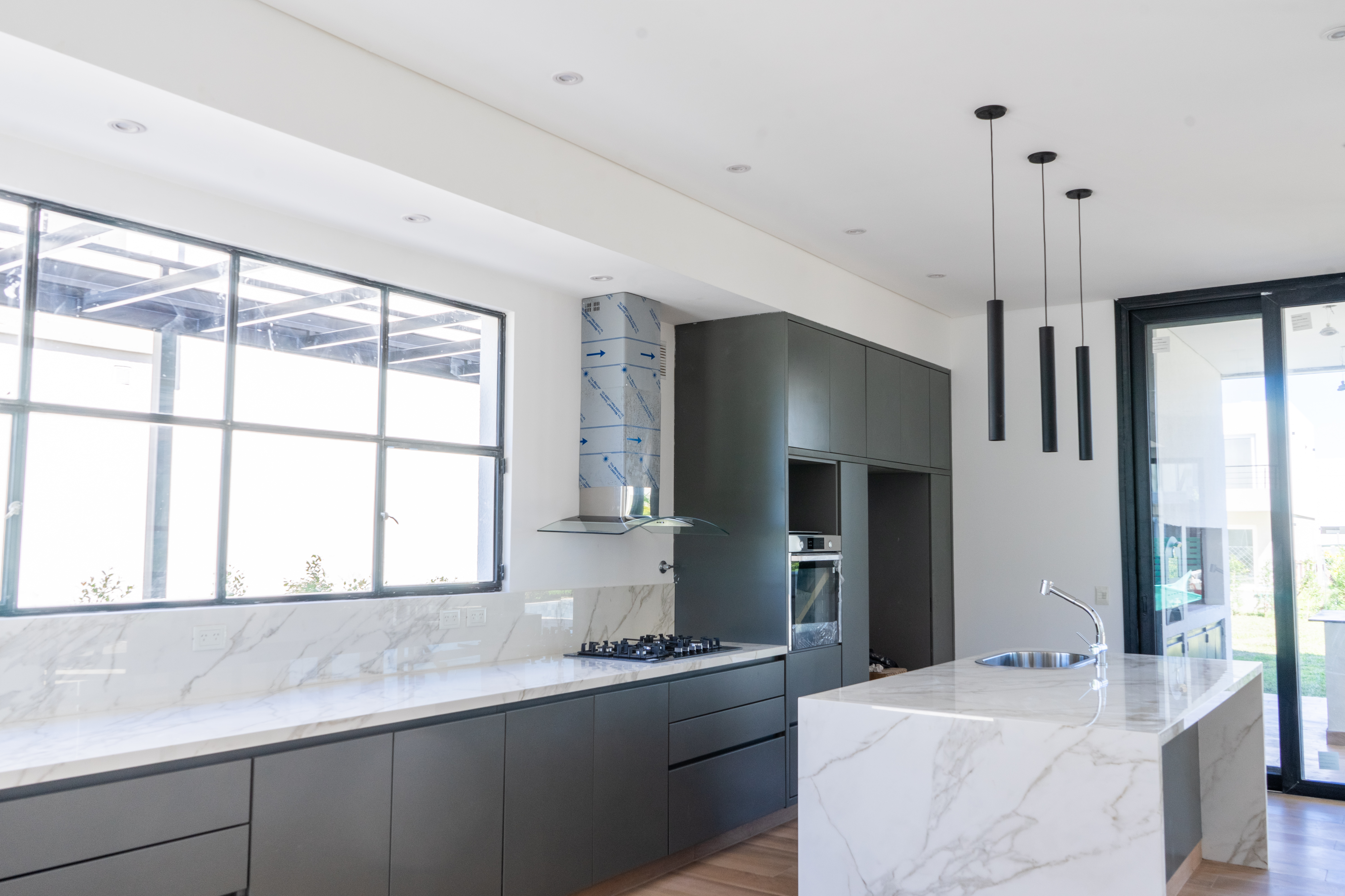 ANZ estudio — cocinas y vestidores a medida